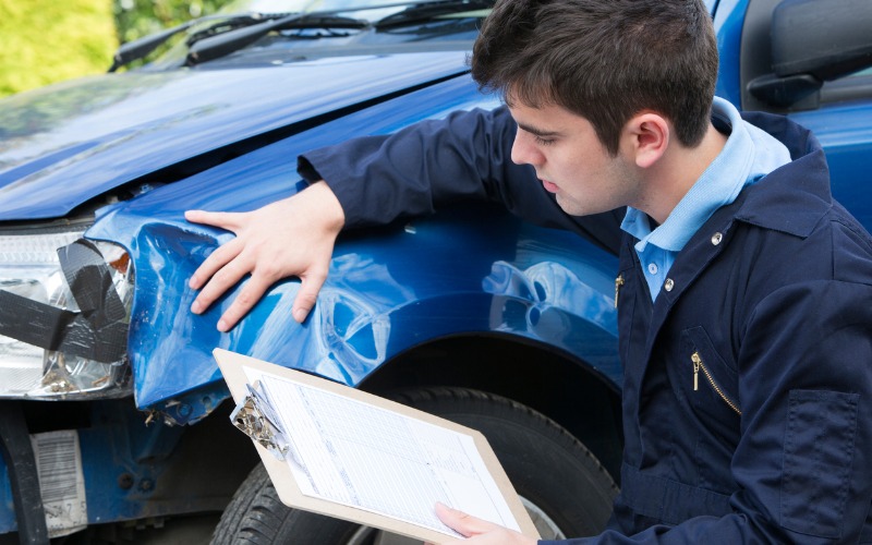 Accident-repair-technician